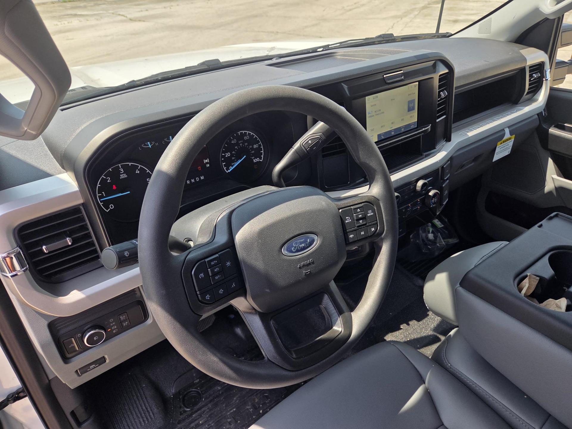 2025 Ford F-350 Crew Cab DRW 4x4 Reading Service Truck for sale #1920526 - photo 10