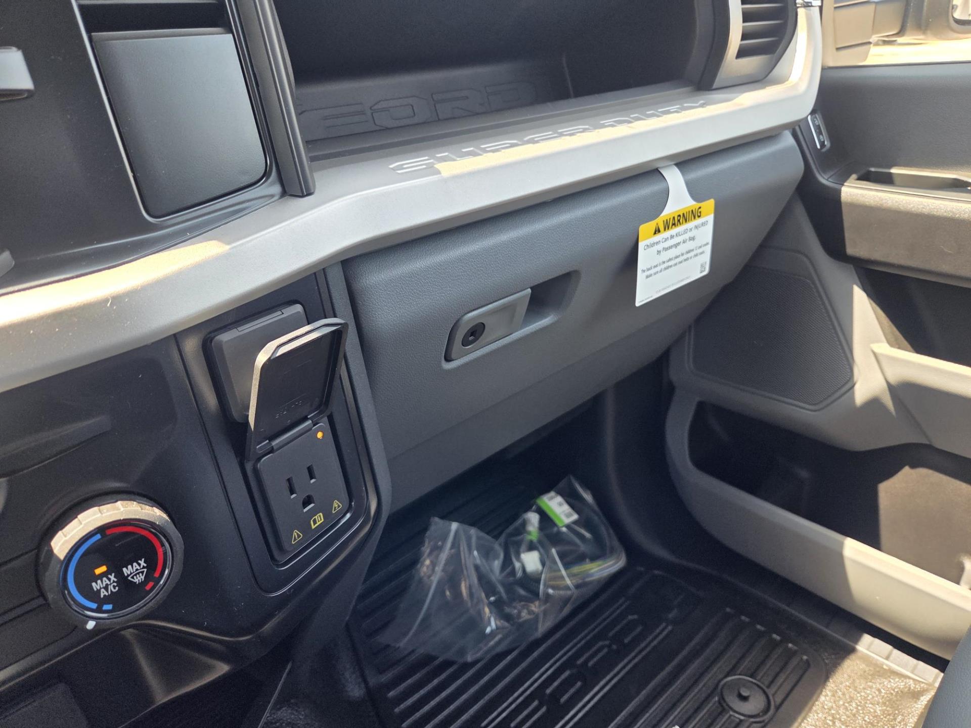 2025 Ford F-350 Crew Cab DRW 4x4 Reading Service Truck for sale #1920526 - photo 11