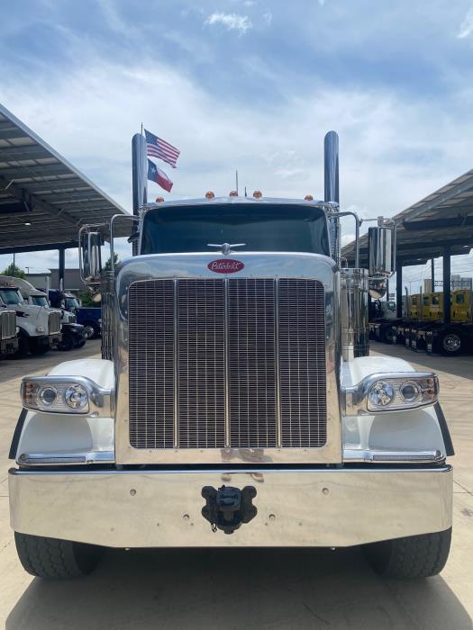 2026 Peterbilt 589-2