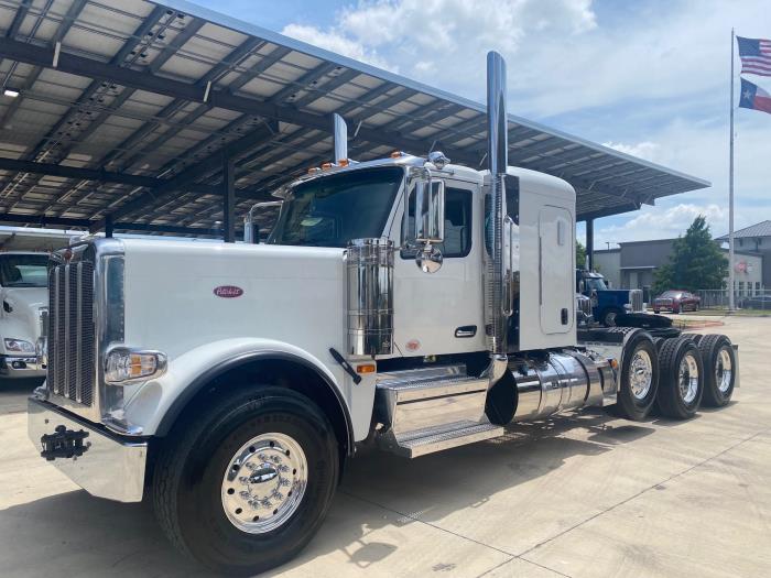 2026 Peterbilt 589-3