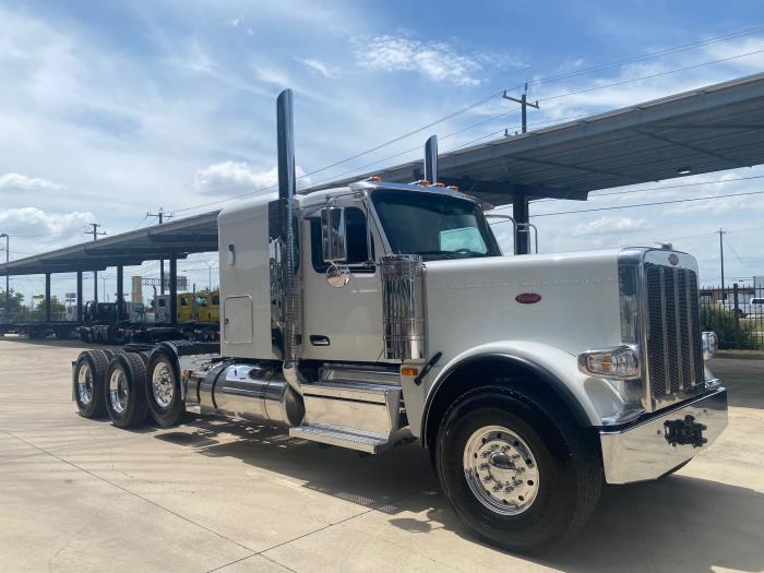 2026 Peterbilt 589-8