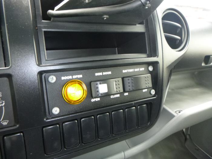 2018 Hino 195-18