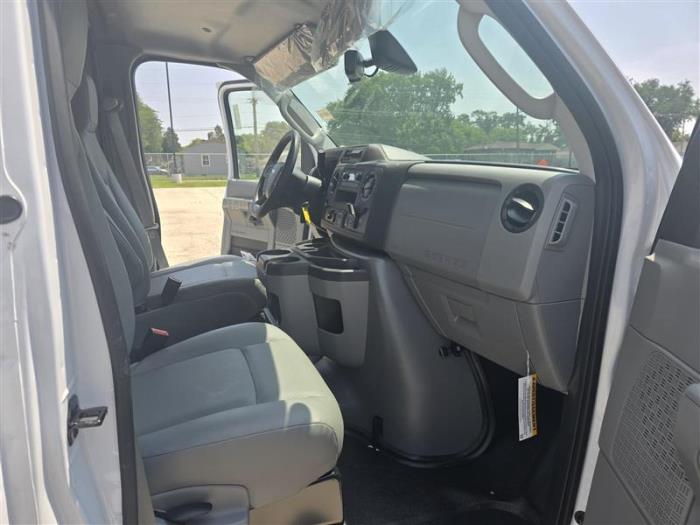 2026 Ford E-450-10