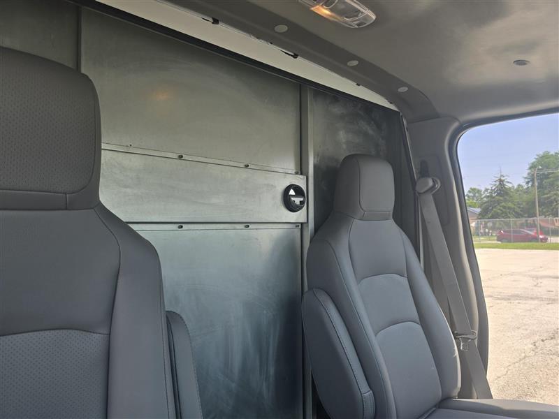 New 2026 Ford E-450 16' Morgan Truck Body Box Van for sale #1884705 - photo 11