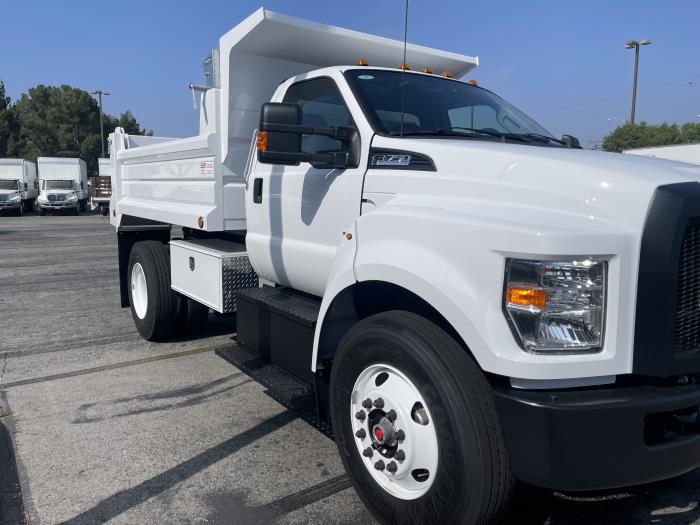 2026 Ford F-750-6