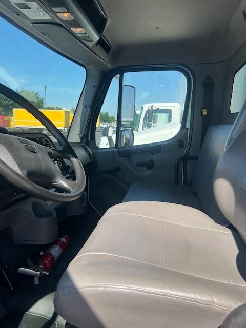 2020 Freightliner Business Class M2 106-12