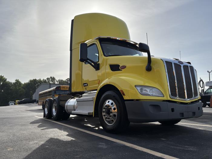 2020 Peterbilt 579-1