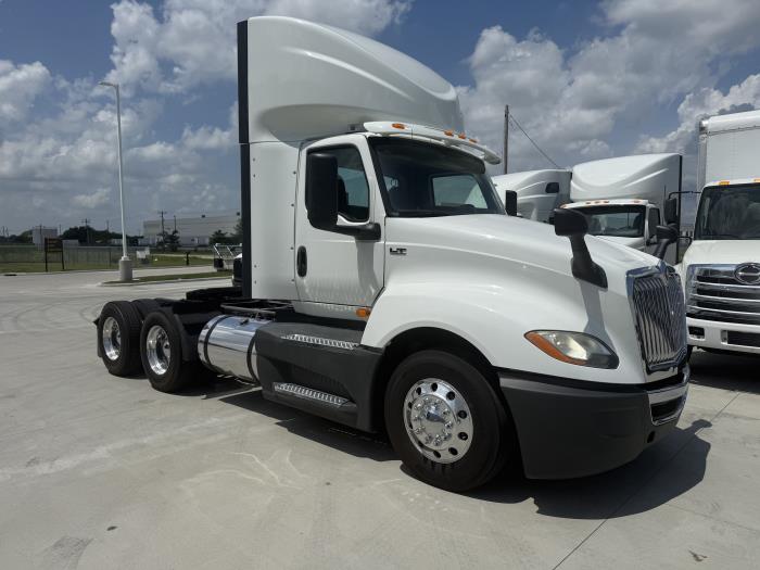 2018 International LT625-4
