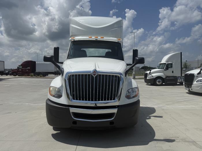 2018 International LT625-5