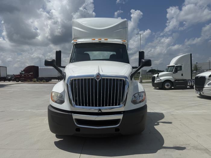 2018 International LT625-6