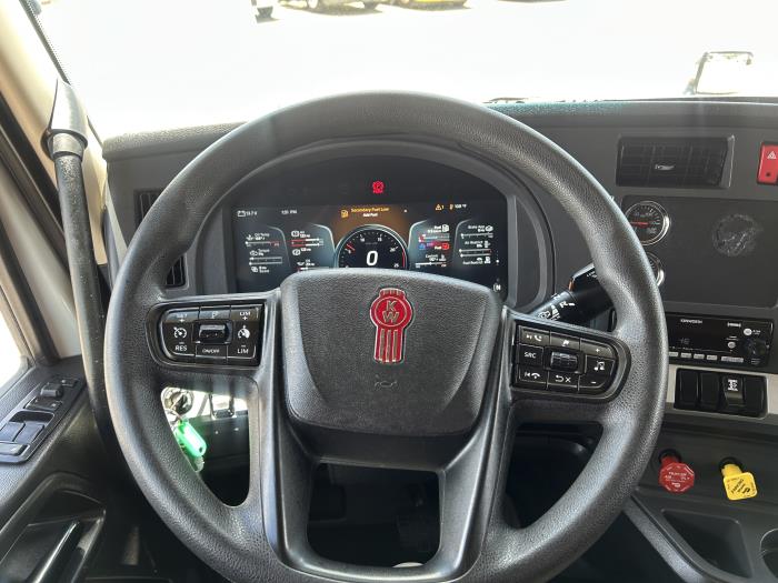 2023 Kenworth T680-37