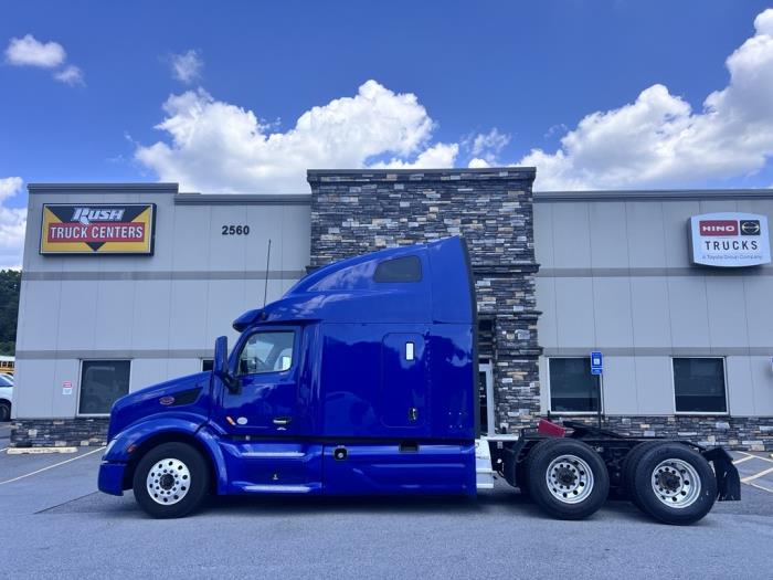 2022 Peterbilt 579-2