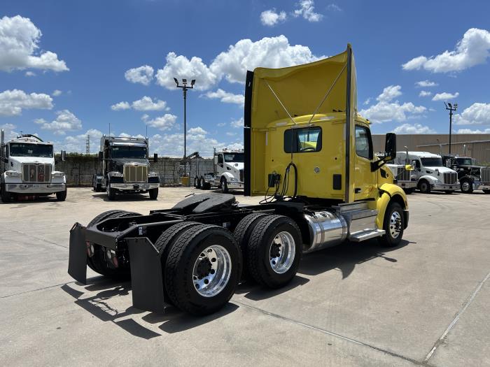 2021 Peterbilt 579-5