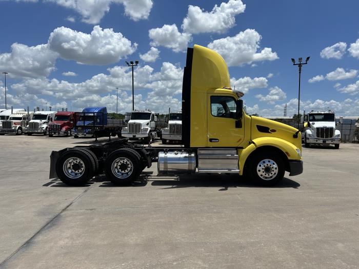 2021 Peterbilt 579-6