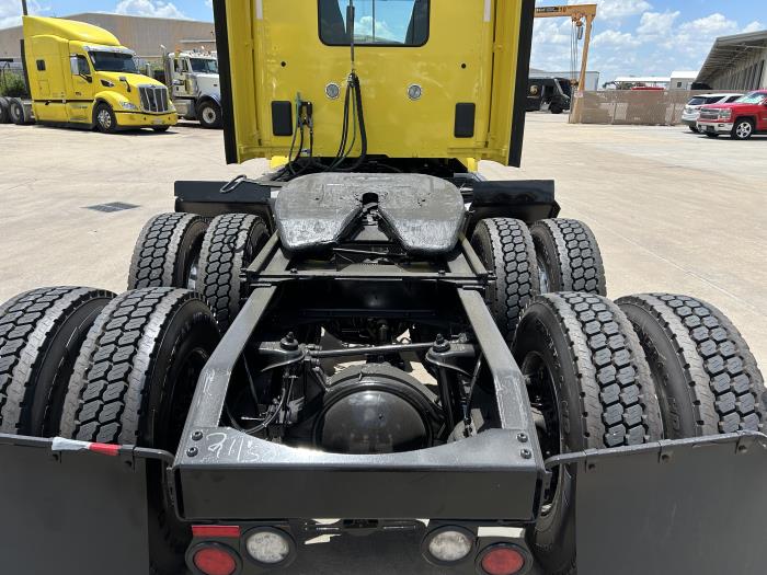 2021 Peterbilt 579-13