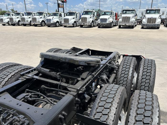 2021 Peterbilt 579-14