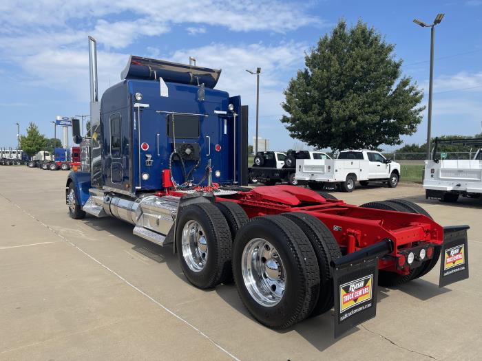 2020 Kenworth W900L-11
