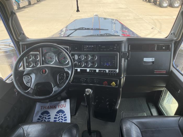 2020 Kenworth W900L-27