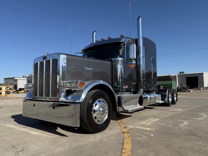 2026 Peterbilt 589-2
