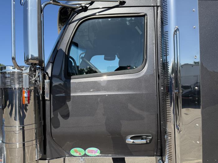 2026 Peterbilt 589-25