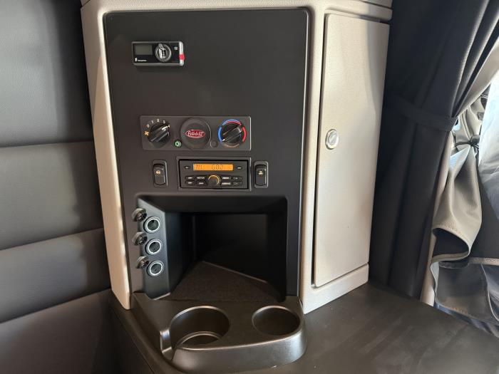 2026 Peterbilt 589-54