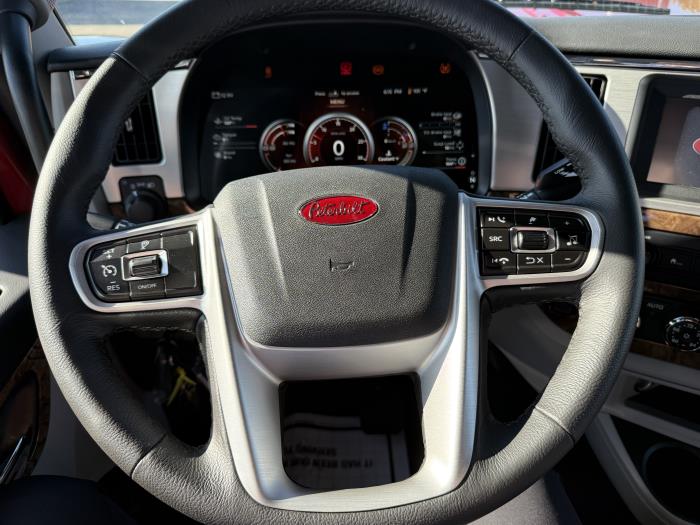 2026 Peterbilt 589-32