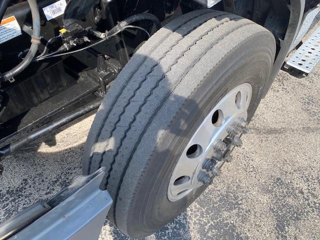 2020 Freightliner Cascadia-11