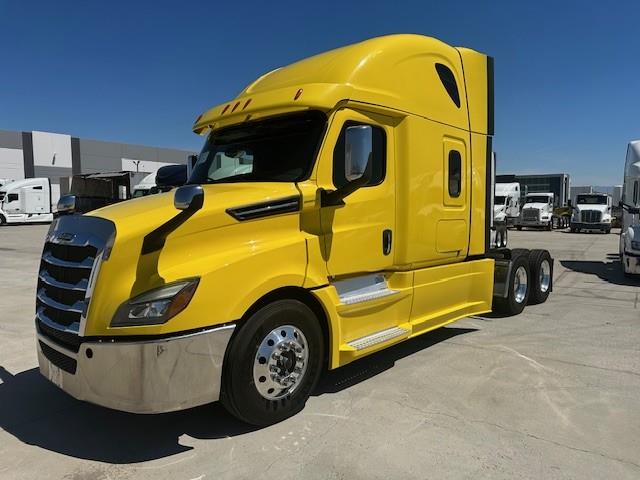 2021 Freightliner Cascadia-1