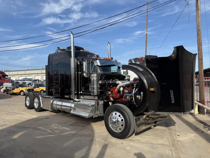 2023 Kenworth W900-53
