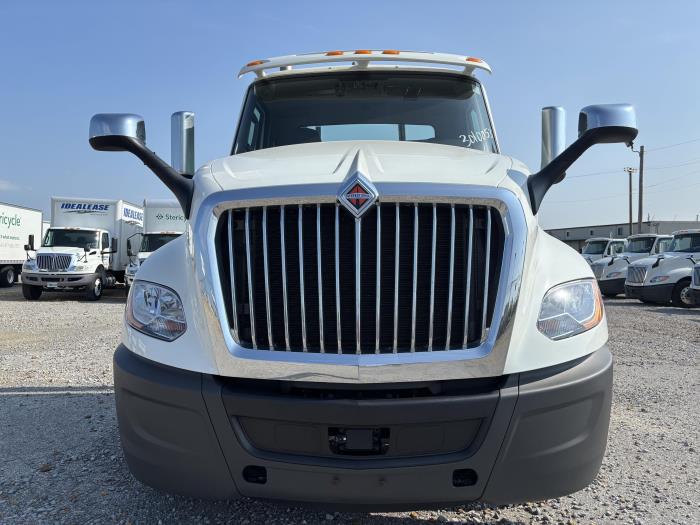 2021 International LT625-10