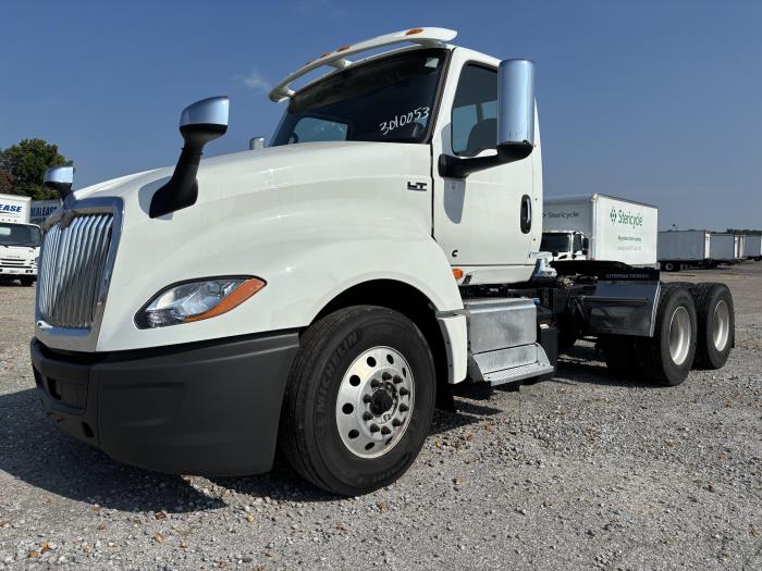 2021 International LT625-0