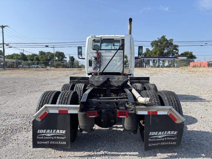 2021 International LT625-14
