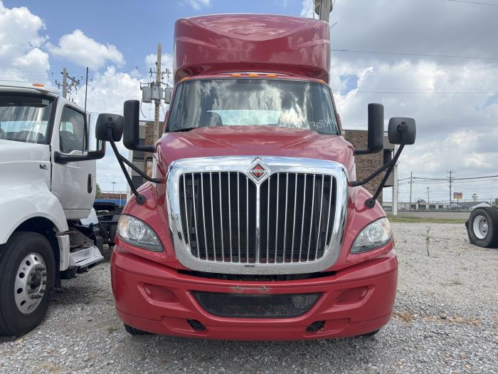 2019 International RH613-16