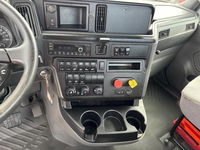 2021 International LT625-19
