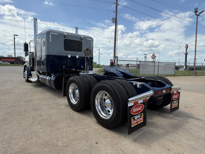 2026 Peterbilt 589-10