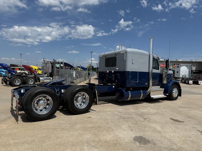 2026 Peterbilt 589-22