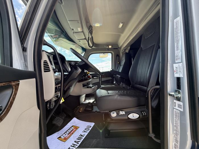 2026 Peterbilt 589-28