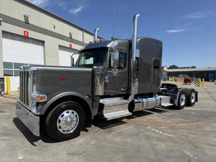 2026 Peterbilt 589-3
