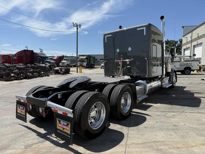 2026 Peterbilt 589-7