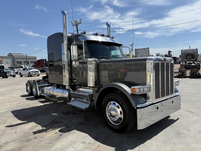 2026 Peterbilt 589-10