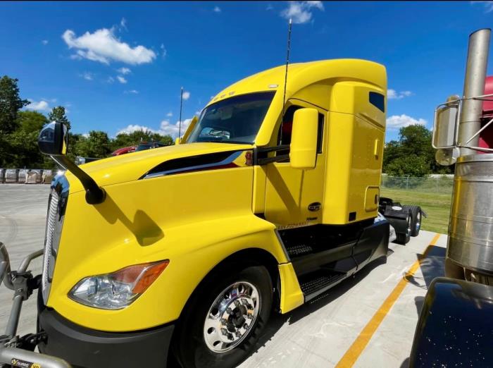 2023 Kenworth T680-0