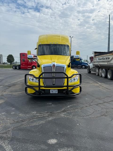 2024 Kenworth T680-6