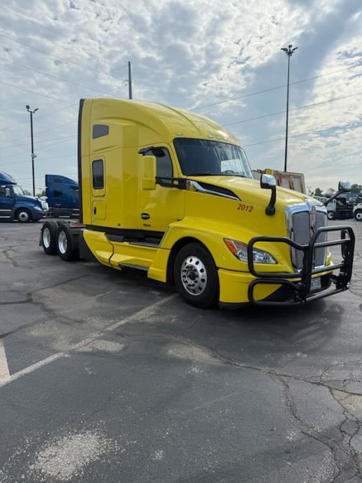 2024 Kenworth T680-4