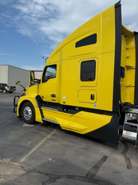 2024 Kenworth T680-7