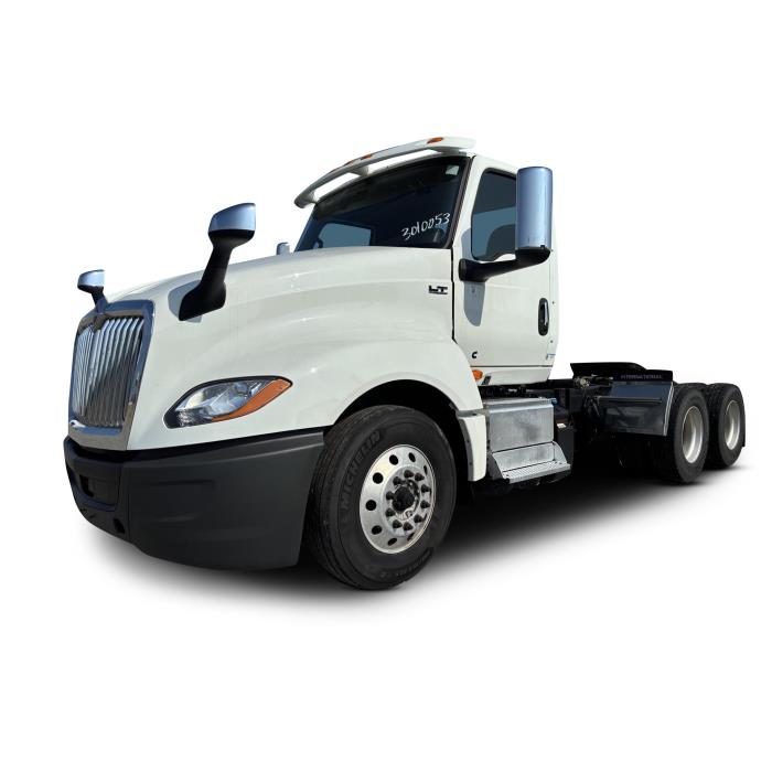 2021 International LT625-24