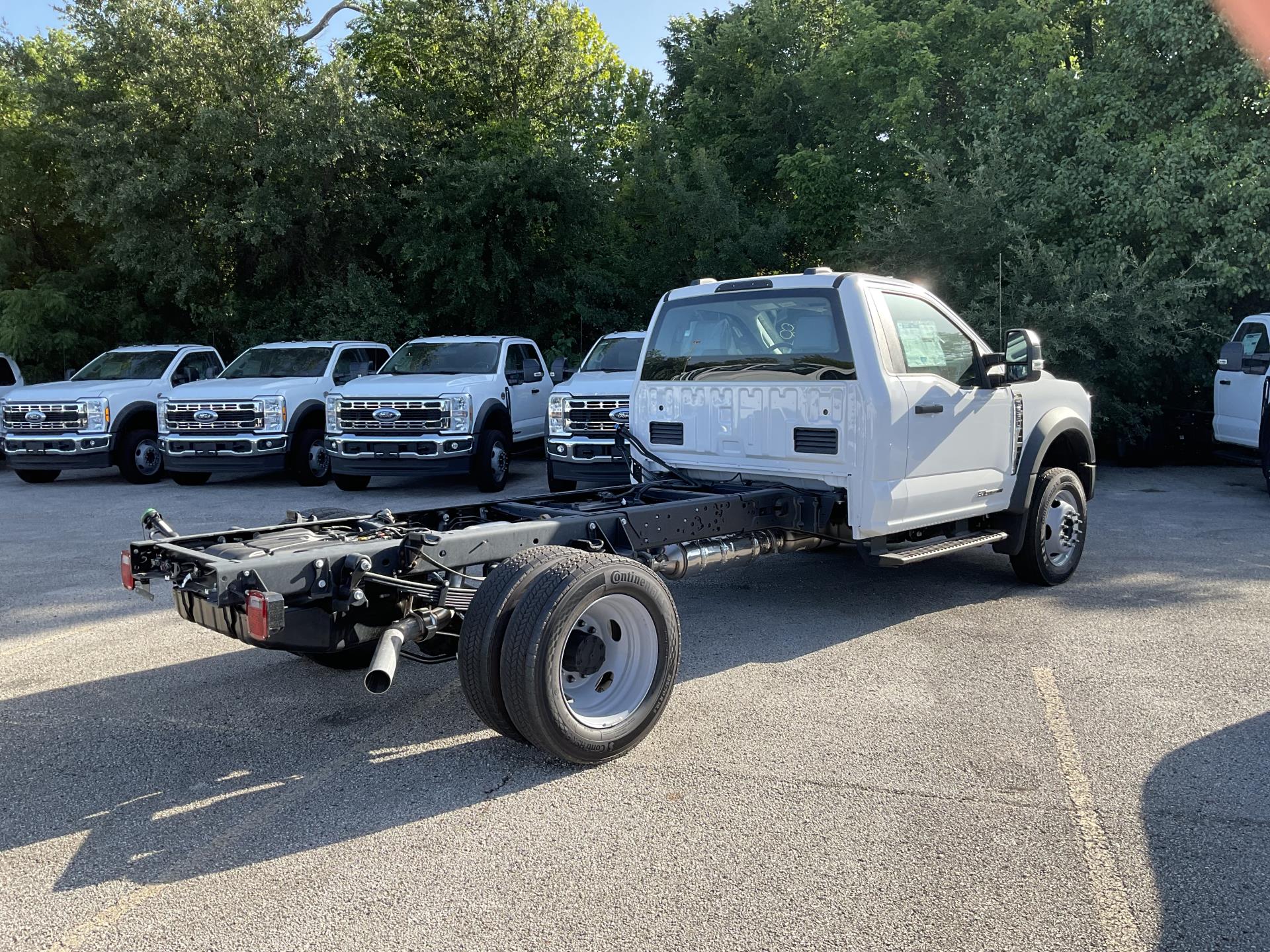 New 2025 Ford F-550 XL Regular Cab Cab Chassis for sale #1918960 - photo 5