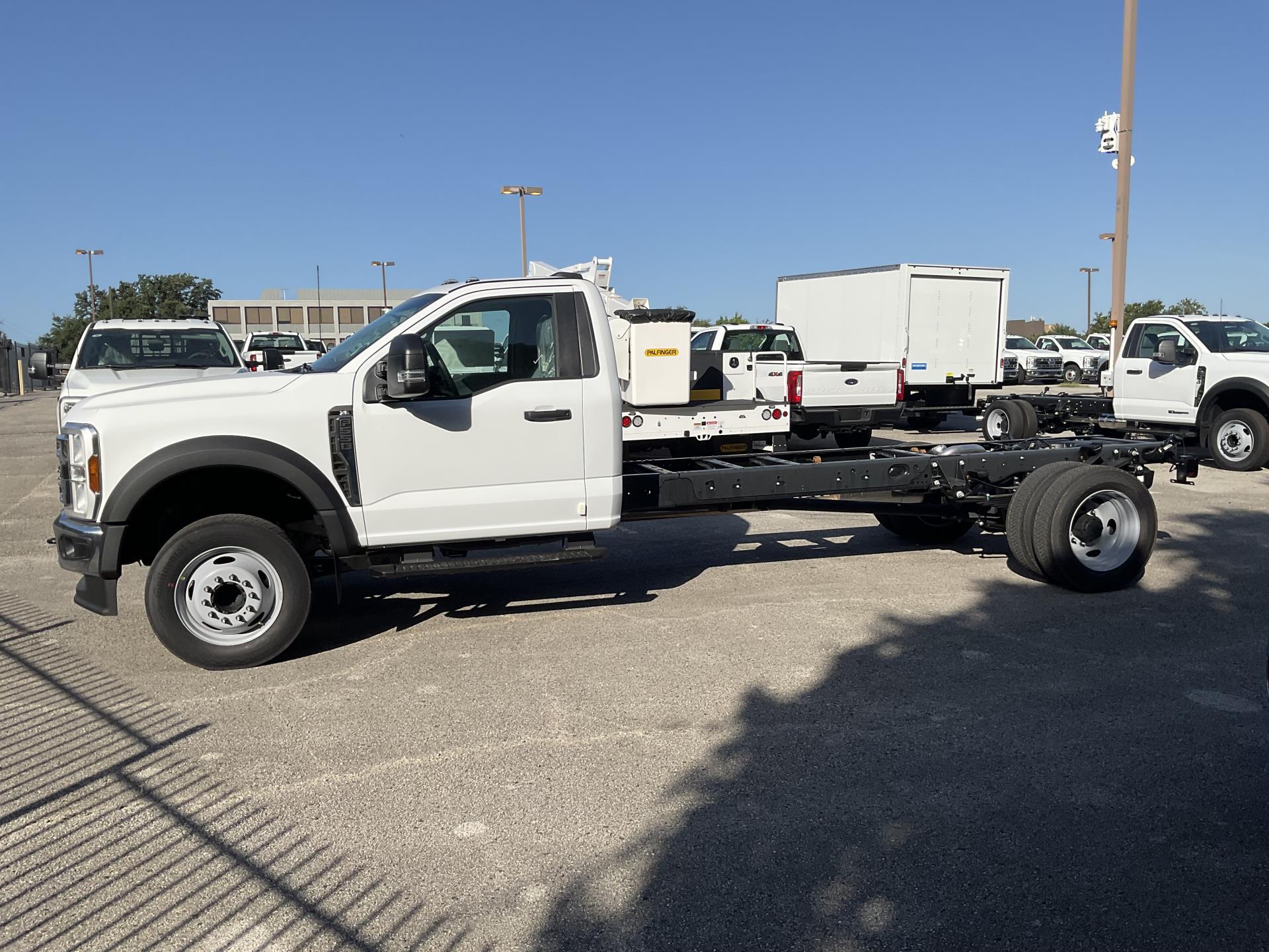 2025 Ford F-550 Regular Cab DRW 4x2 Cab Chassis for sale #1916041 - photo 1