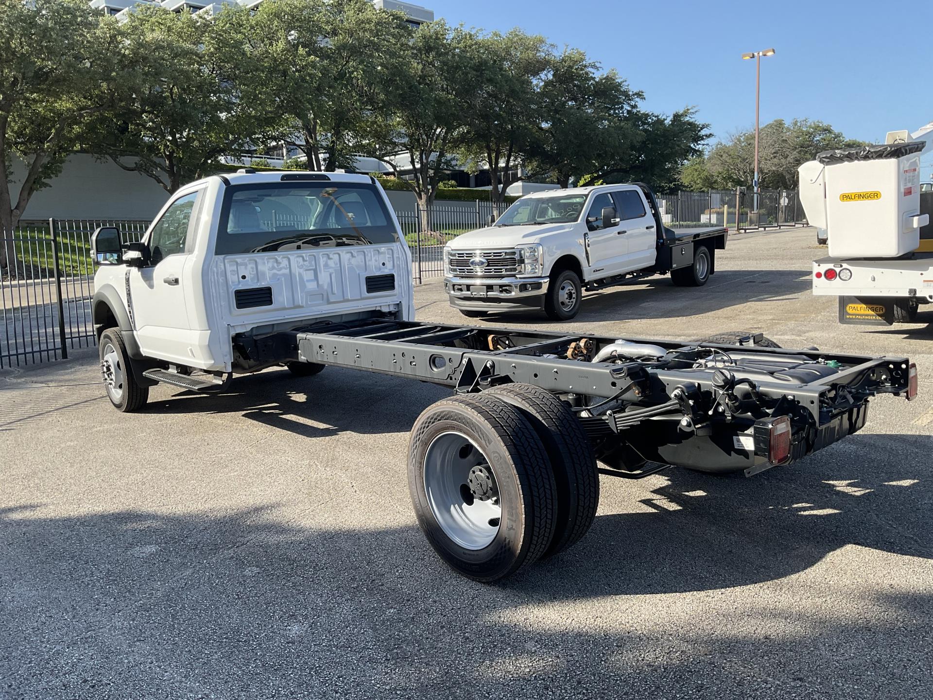 2025 Ford F-550 Regular Cab DRW 4x2 Cab Chassis for sale #1916041 - photo 2
