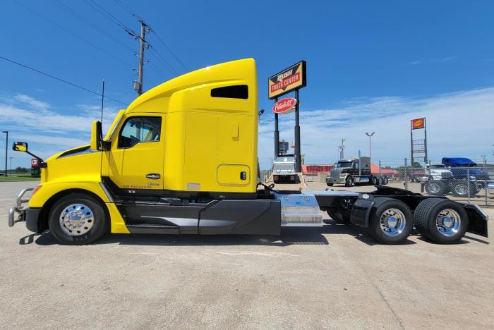 2023 Kenworth T680-3