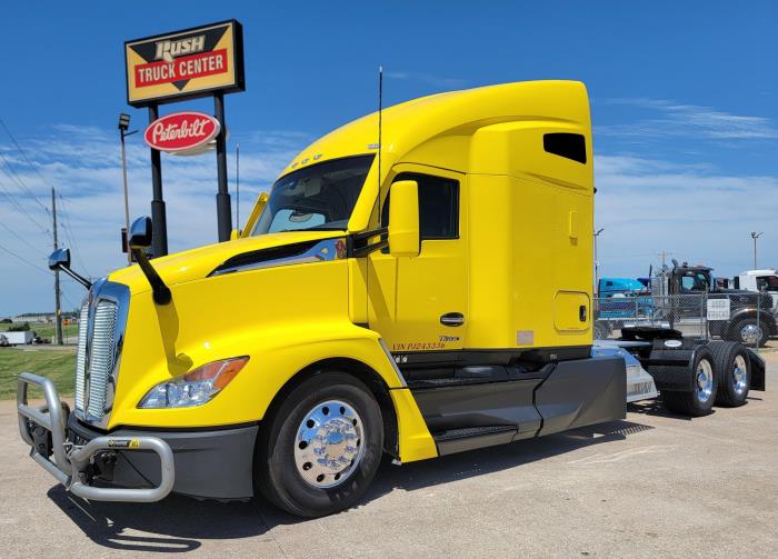 2023 Kenworth T680-2